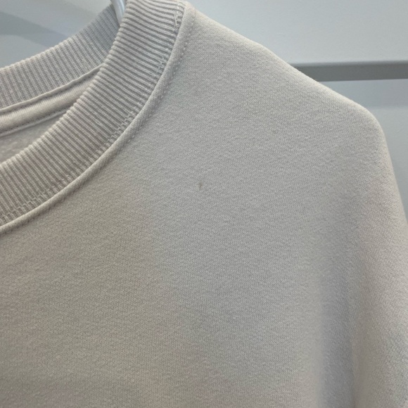 Hollister White Oversized Long Sleeve crew - Picture 3 of 7